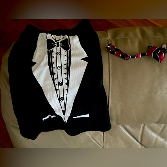 🎉Host Pick🎉 Doggie Tuxedo Shirt & Dog Bow tie 🐶🤵🏾‍♂️ - Picture 2 of 4